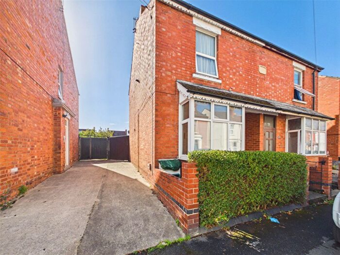 3 Bedroom Semi-Detached House For Sale In St. Pauls Road, Gloucester, Gloucestershire, GL1