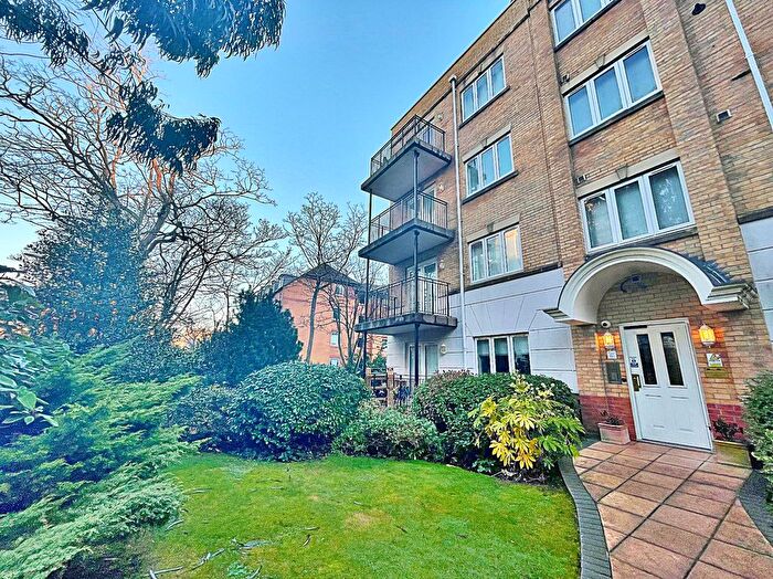 2 Bedroom Flat To Rent In Melford Court St Peter's Road, Bournemouth, BH1