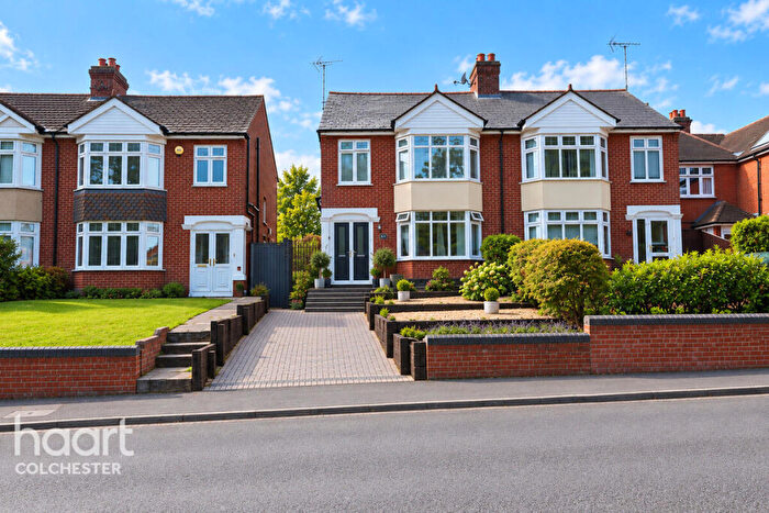 3 Bedroom Semi-Detached House For Sale In Mersea Road, Colchester, CO2