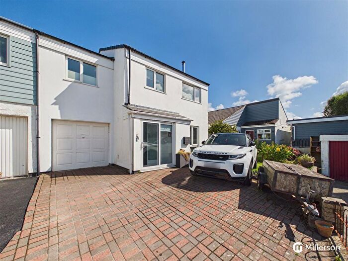 4 Bedroom End Of Terrace House For Sale In Boscarn Road, Redruth, TR15