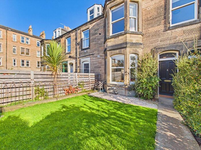 1 Bedroom Flat To Rent In Lily Terrace, Shandon, Edinburgh, EH11