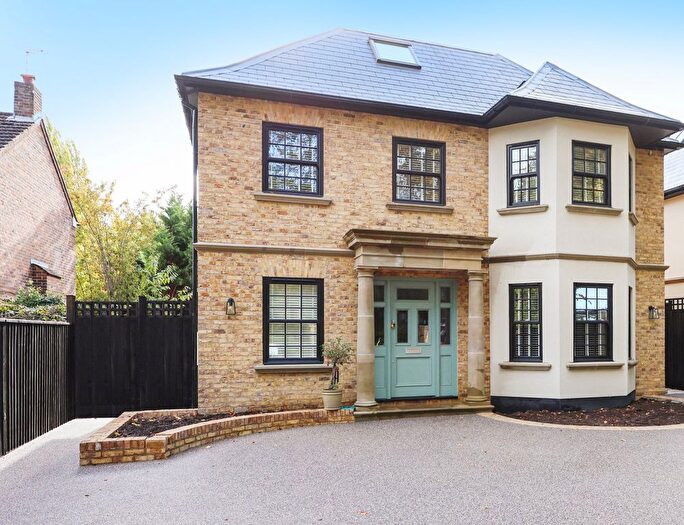 5 Bedroom Detached House For Sale In Lebanon Drive, Cobham, Surrey, KT11