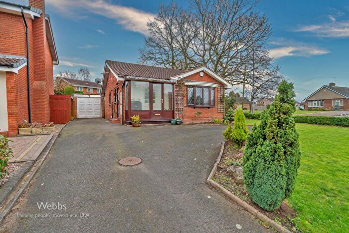 2 Bedroom Detached Bungalow For Sale In Moat Farm Way, Walsall, WS3