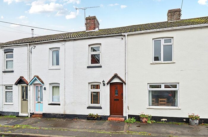 2 Bedroom Terraced House For Sale In Albert Road, Bishops Waltham, Southampton, Hampshire, SO32
