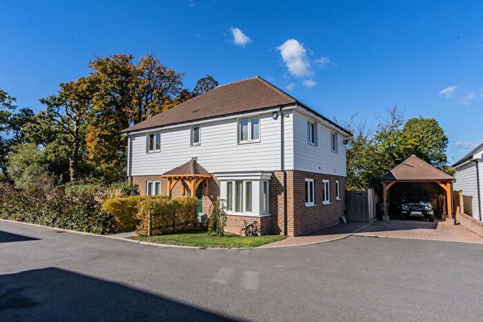 4 Bedroom Detached House For Sale In Course Horn Lane, Cranbrook, TN17