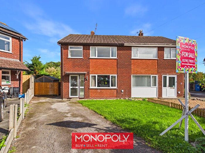 3 Bedroom Semi-Detached House For Sale In Lon Glyn, Denbigh, LL16