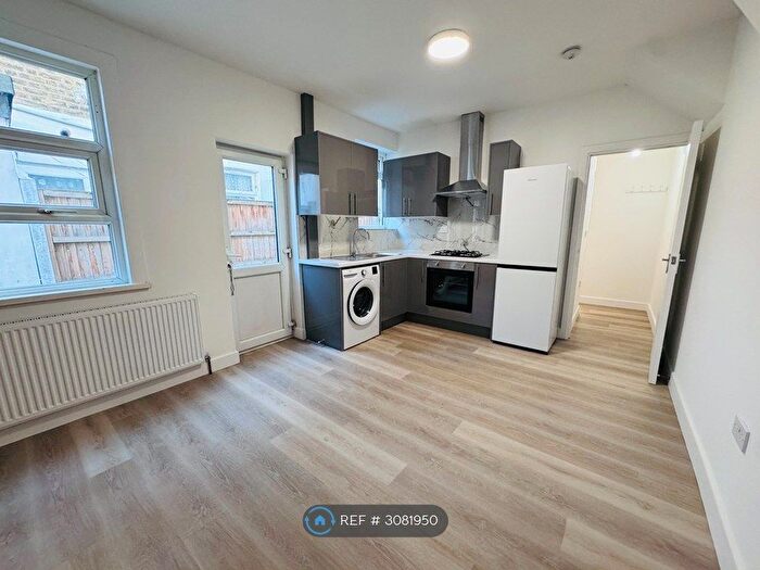 2 Bedroom Maisonette To Rent In Caulfield Road, London, E6