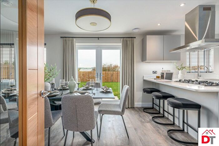5 Bedroom Detached House For Sale In West Path, Midlothian, EH37