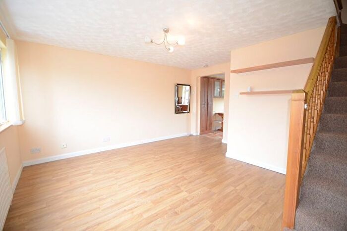 3 Bedroom Flat To Rent In Dedworth Road, Windsor, SL4