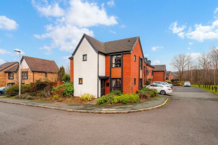 3 Bedroom Detached House For Sale In Worsley Close, Castlefields, WA7