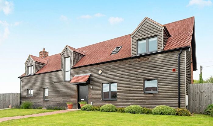 4 Bedroom Detached House For Sale In Salford Close, Clifton Upon Teme, Worcester, WR6