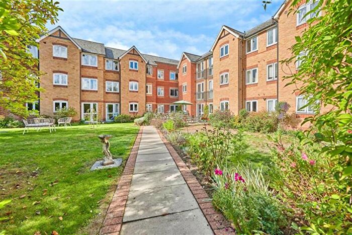 1 Bedroom Flat To Rent In Custerson Court, Station Street, CB11