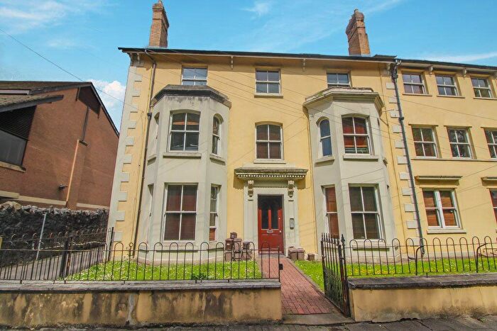 2 Bedroom Flat To Rent In The Parade, Roath, Cardiff, CF24