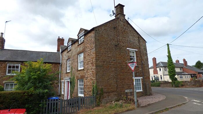 3 Bedroom House To Rent In The Green, Byfield, NN11