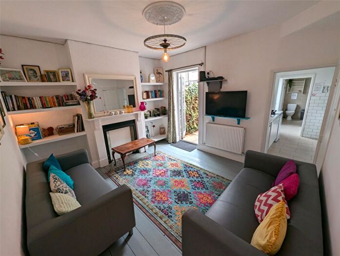 4 Bedroom Terraced House To Rent In Nettleton Road, Gloucester, GL1