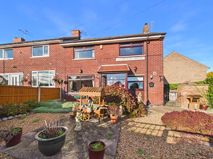 3 Bedroom Semi-Detached House For Sale In Orchard Flatts Crescent, Rotherham, S61
