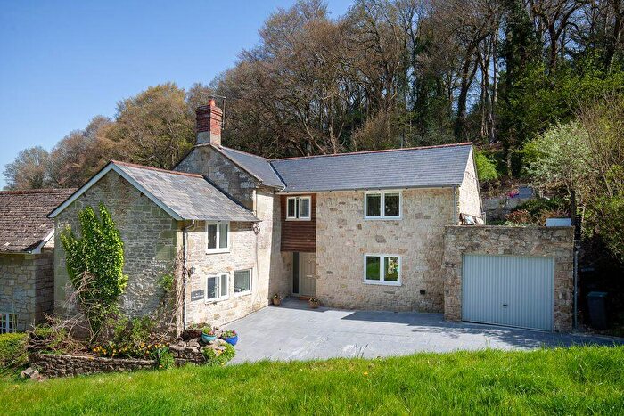 5 Bedroom Detached House For Sale In Sutton Mandeville, SP3