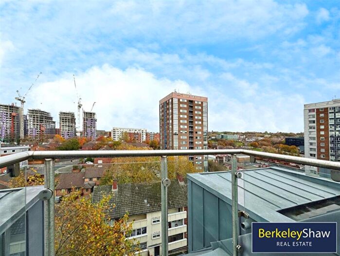 2 Bedroom Apartment For Sale In Standish Street, Liverpool, Merseyside, L3