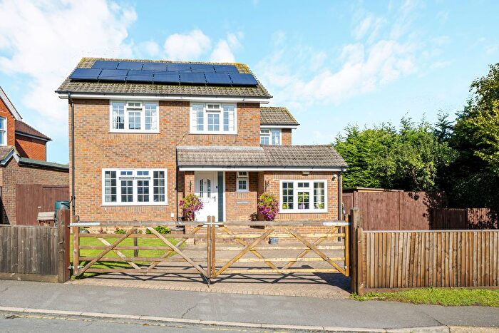 4 Bedroom Detached House For Sale In Vines Cross Road, Heathfield, TN21