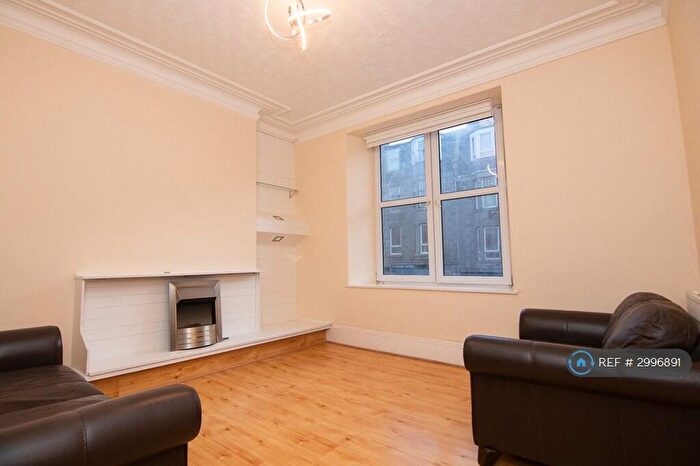 2 Bedroom Flat To Rent In Victoria Road, Aberdeen, AB11