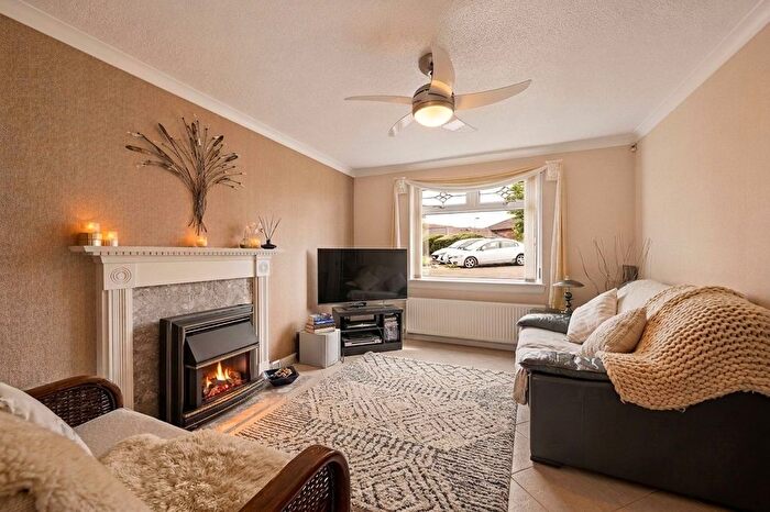 4 Bedroom Detached House For Sale In Fulmar Brae, Livingston, EH54