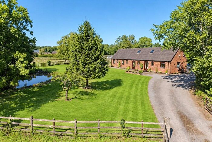 3 Bedroom Barn Conversion For Sale In Ashby Road, Boundary, Swadlincote, DE11