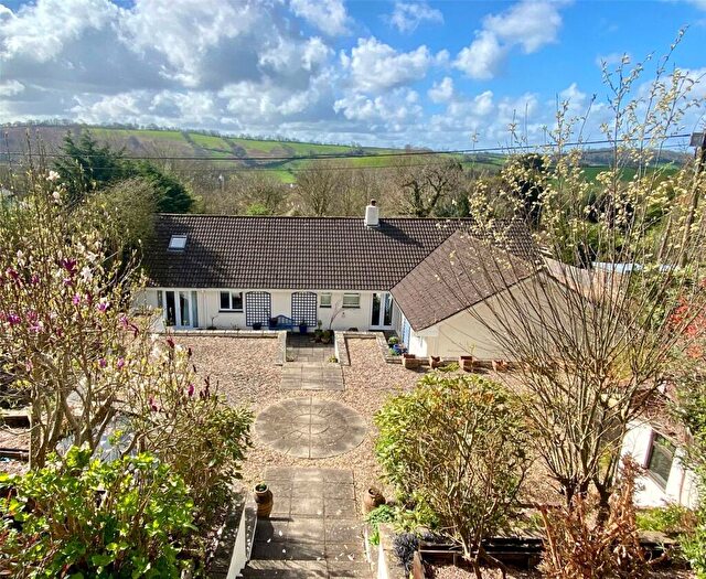 4 Bedroom Bungalow For Sale In Yarnacott, Swimbridge, Barnstaple, Devon, EX32