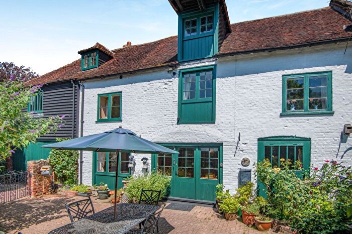 6 Bedroom Semi-Detached House For Sale In Nunnery Green, Canterbury, Kent, CT1
