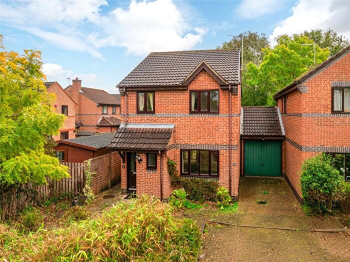 3 Bedroom Link Detached House To Rent In Hindemith Gardens, Old Farm Park, Milton Keynes, Buckinghamshire, MK7
