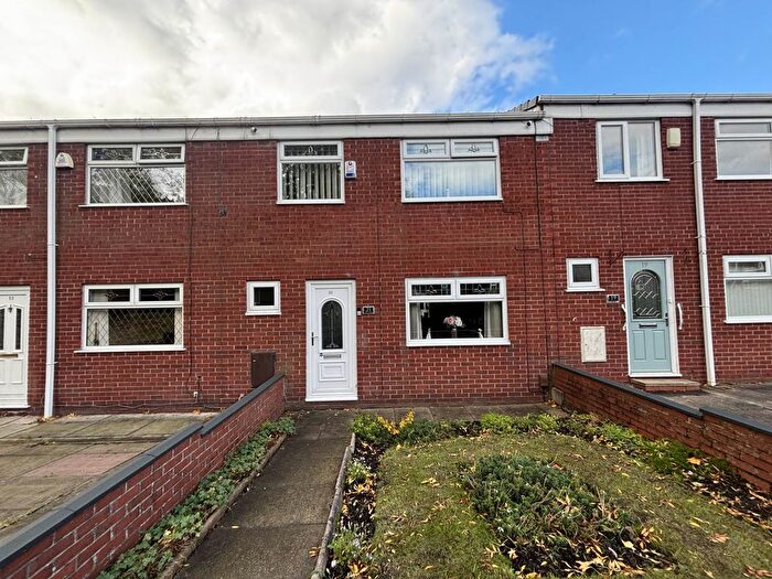 3 Bedroom Terraced House For Sale In Otley Close, Chadderton, Oldham, OL9