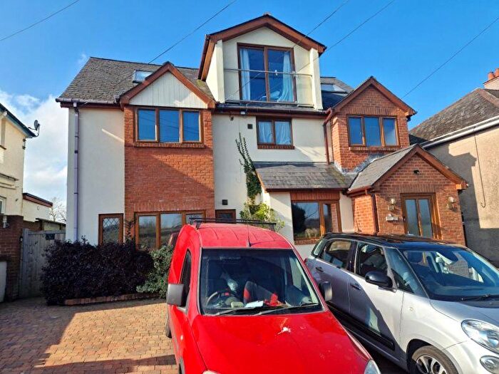 5 Bedroom Detached House For Sale In Courtlands Lane, Lympstone, Devon, EX8