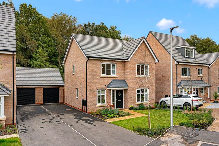 4 Bedroom Detached House For Sale In Huntingdon Chase, Runcorn, WA7