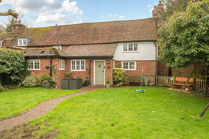 4 Bedroom End Of Terrace House For Sale In The Walk, Tandridge, Oxted, RH8
