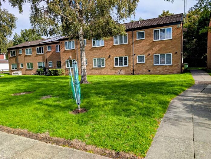 2 Bedroom Flat For Sale In Ladypool Close, Walsall, WS4