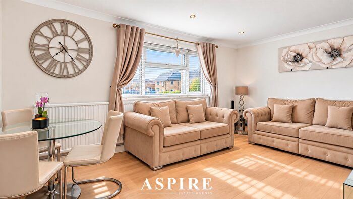 2 Bedroom Maisonette To Rent In Courtney Road, Grays, RM16