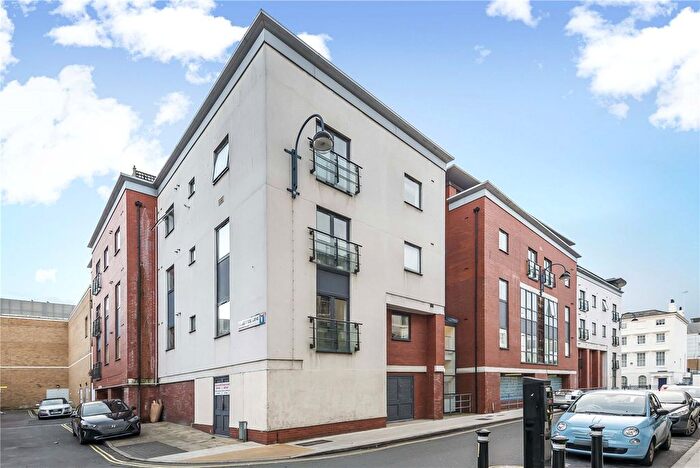 1 Bedroom Flat To Rent In Portland Street, Southampton, Hampshire, SO14