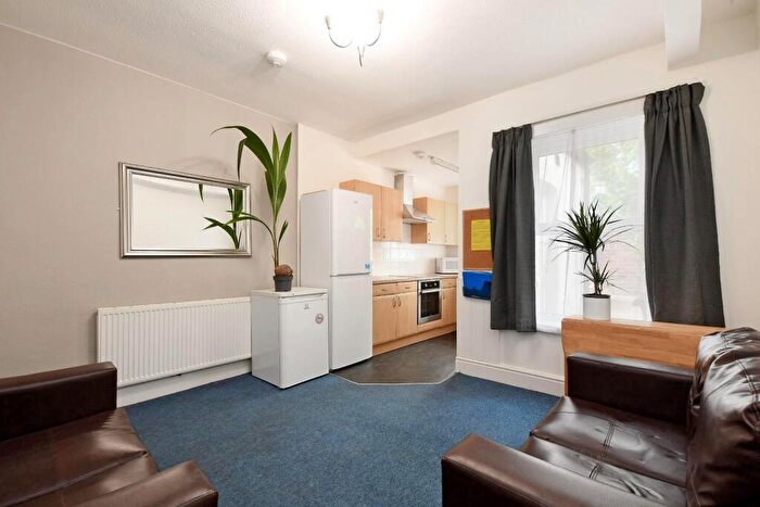 4 Bedroom House To Rent In Ramsey Road, Crookes, S10