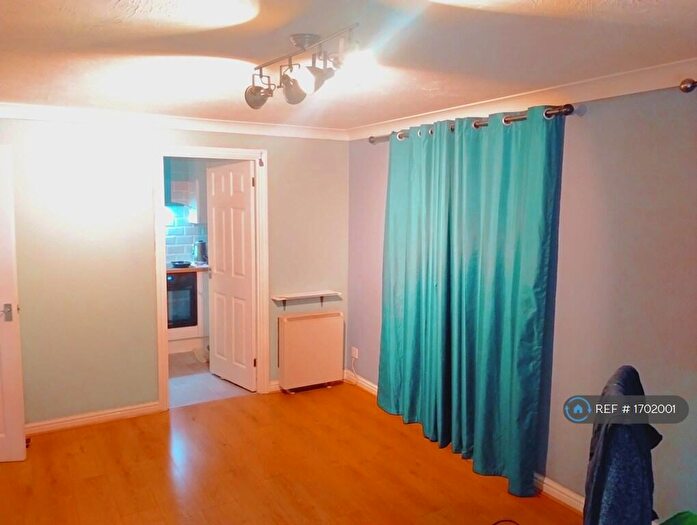 2 Bedroom Flat To Rent In Keeble Way, Braintree, CM7