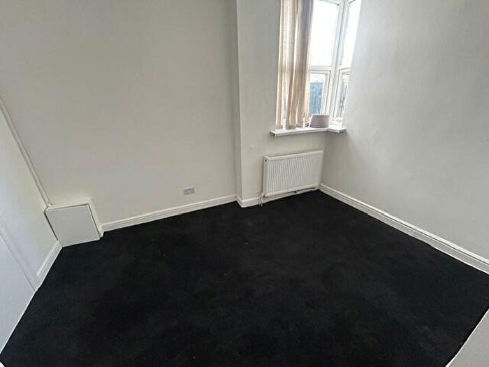 2 Bedroom Flat To Rent In Station Road, Blackpool, FY4