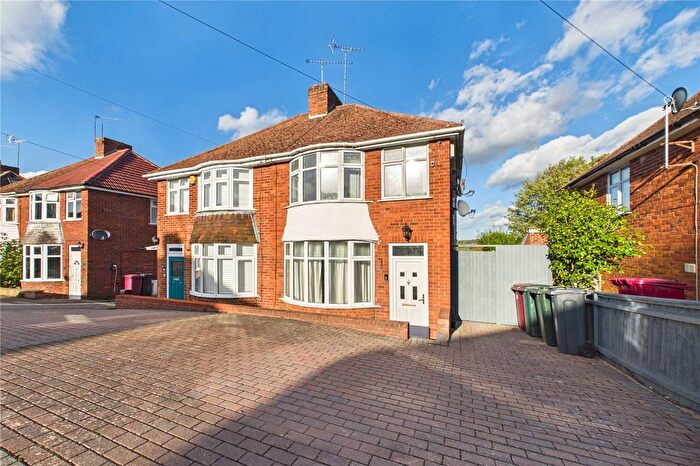 4 Bedroom Semi-Detached House To Rent In Rydal Avenue, Tilehurst, Reading, Berkshire, RG30