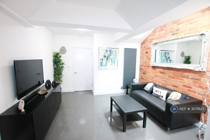6 Bedroom Terraced House To Rent In St. Bartholomews Road, Reading, RG1
