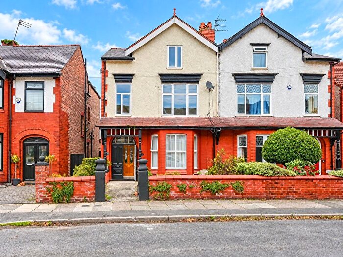 3 Bedroom Flat For Sale In Kimberley Drive, Liverpool, Merseyside, L23