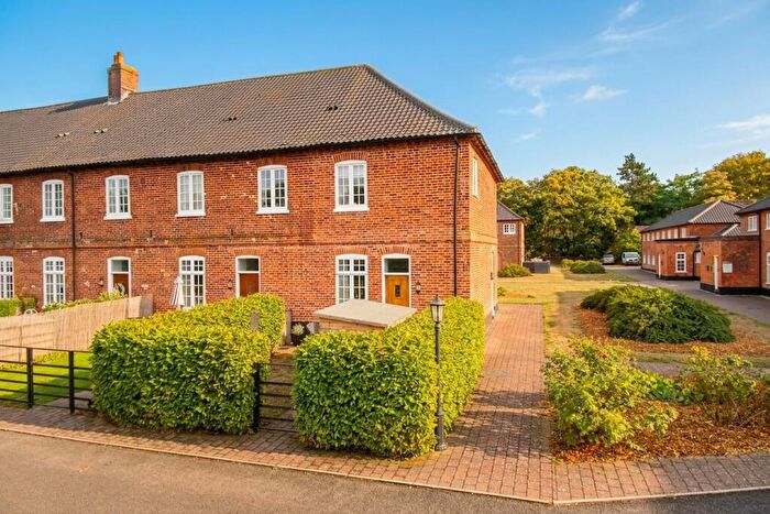 3 Bedroom End Of Terrace House For Sale In Heckingham Park Drive, Hales, Norwich, NR14