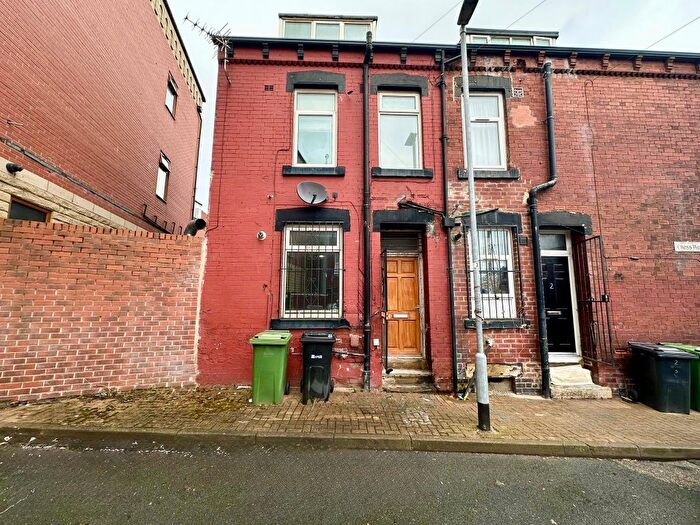 2 Bedroom Terraced House To Rent In Cross Woodview Street, Leeds, LS11