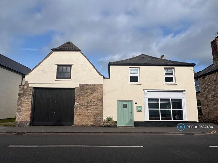 3 Bedroom Detached House To Rent In Calcutt St, Cricklade, SN6