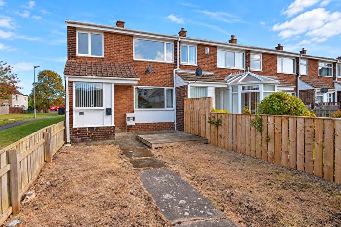3 Bedroom End Of Terrace House For Sale In Tennyson Gardens, Dipton, DH9