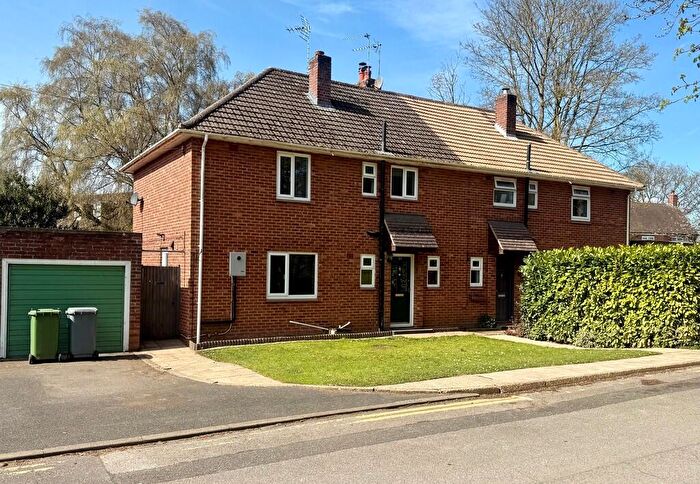 3 Bedroom Semi-Detached House For Sale In Filby Road, Badersfield, NR10