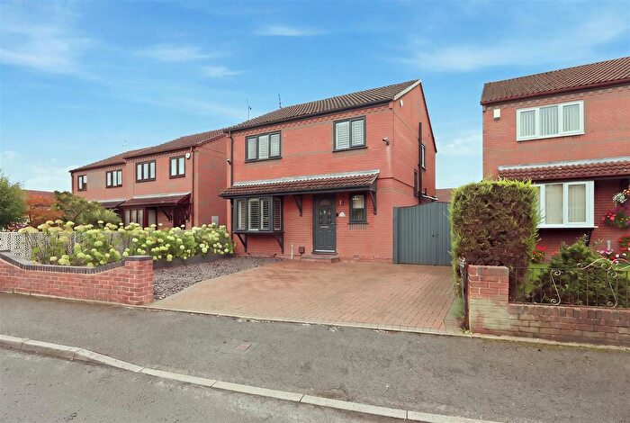 4 Bedroom Detached House For Sale In Severn Crescent, North Wingfield, S42