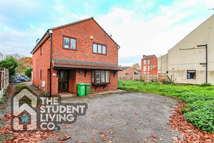 4 Bedroom Detached House To Rent In Wollaton Road, Wollaton, NG8