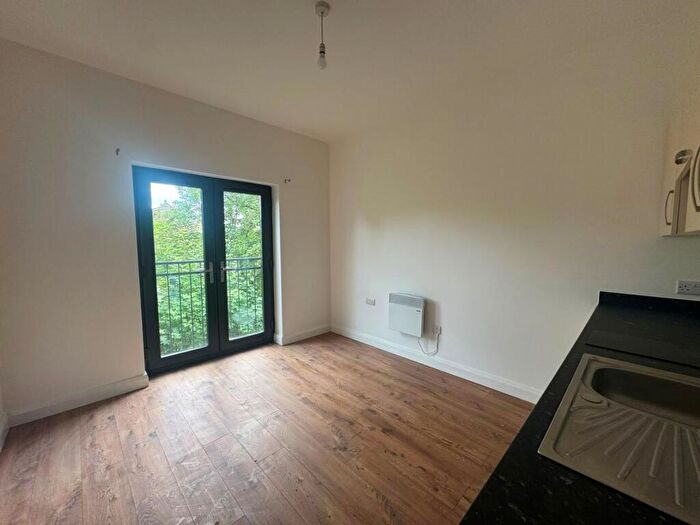 1 Bedroom Apartment To Rent In Bank Parade, Burnley, BB11